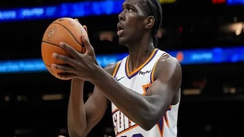 兹维列夫、鲁德挺进年终总决赛四强，阿尔卡拉斯遗憾淘汰