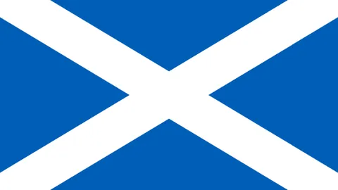 “图集：英超焦点战：利物浦2-1险胜狼队，迪亚斯破门，萨拉赫关键进球”